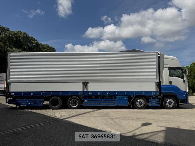 Isuzu GIGA 2021-01 8562030-13
