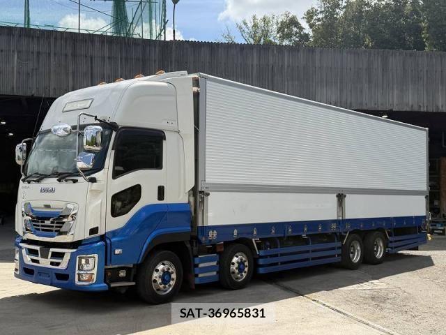 Isuzu GIGA 2021-01 8562030-1