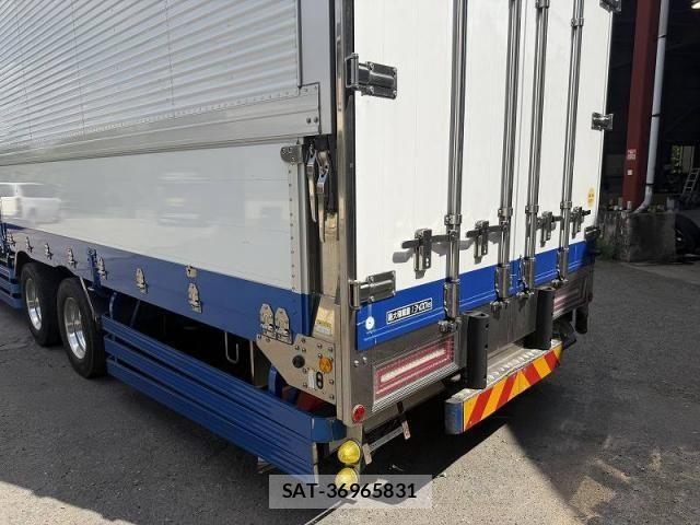 Isuzu GIGA 2021-01 8562030-25