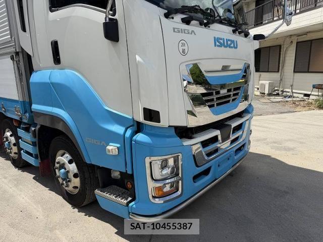 Isuzu GIGA 2021-01 8562028-17