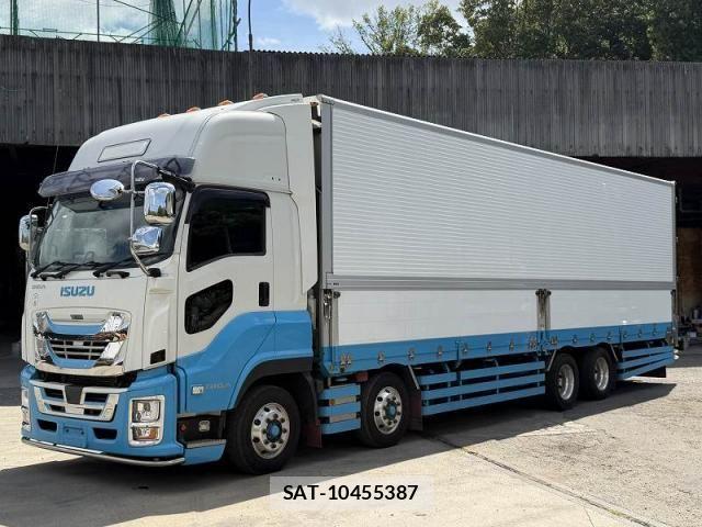 Isuzu GIGA 2021-01 8562028-1