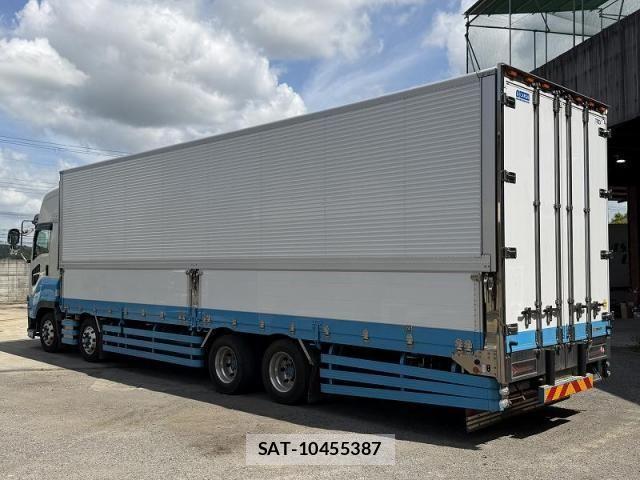 Isuzu GIGA 2021-01 8562028-7