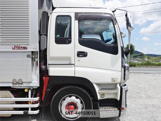 Isuzu GIGA 2015-08 8562035-2