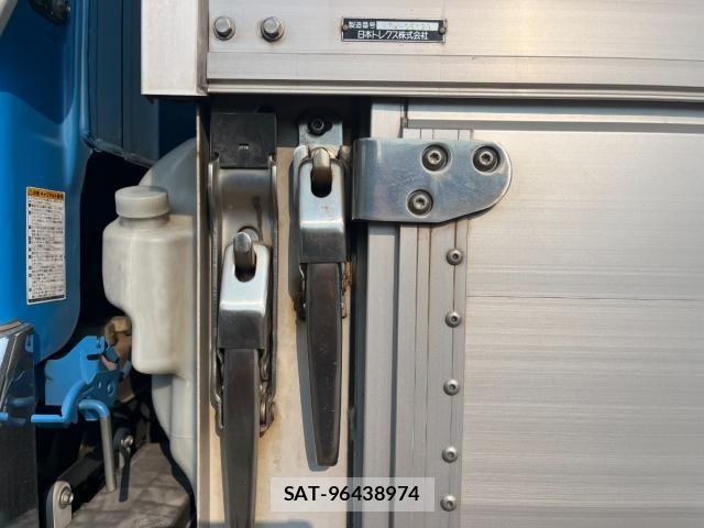 Isuzu GIGA 2018-01 8626913-18