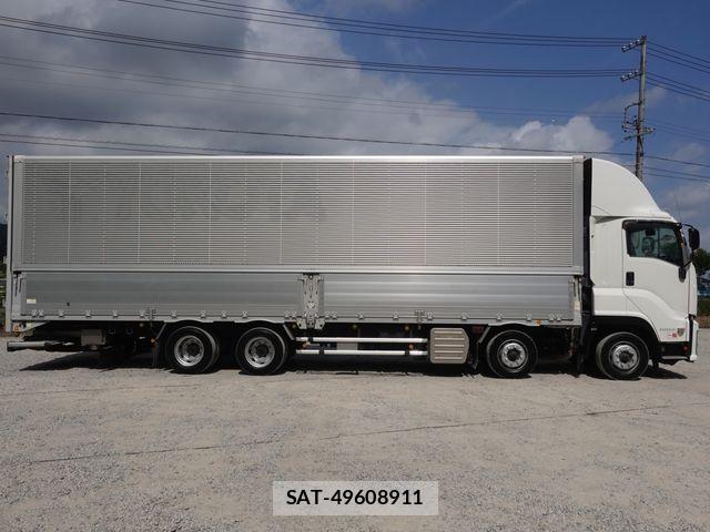 Isuzu GIGA 2016-09 8626914-4