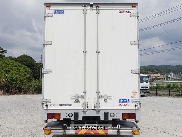 Isuzu GIGA 2016-09 8626914-5
