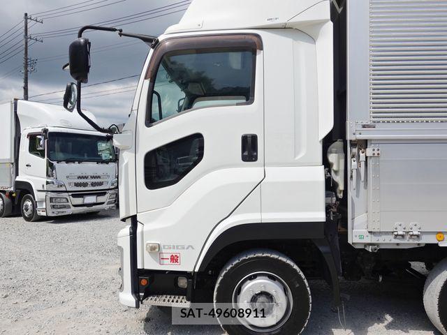Isuzu GIGA 2016-09 8626914-8
