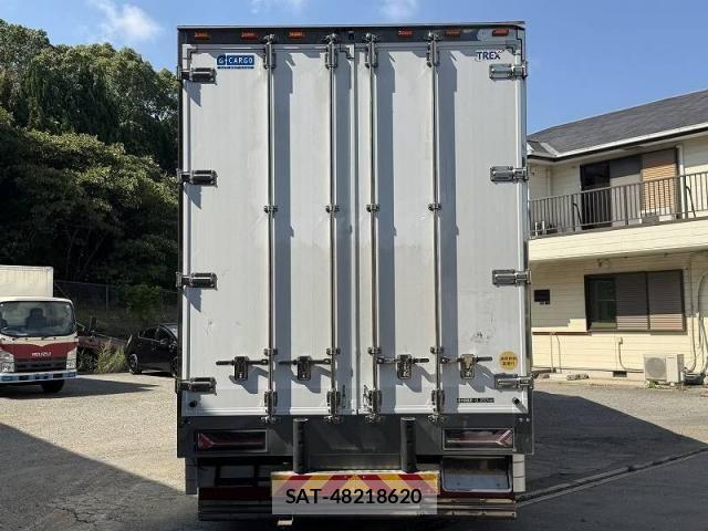 Isuzu GIGA 2021-01 8626910-6