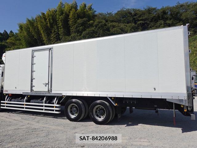 Isuzu GIGA 2019-12 8659265-9
