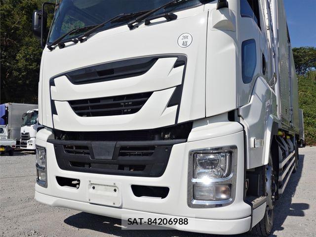 Isuzu GIGA 2019-12 8659265-2