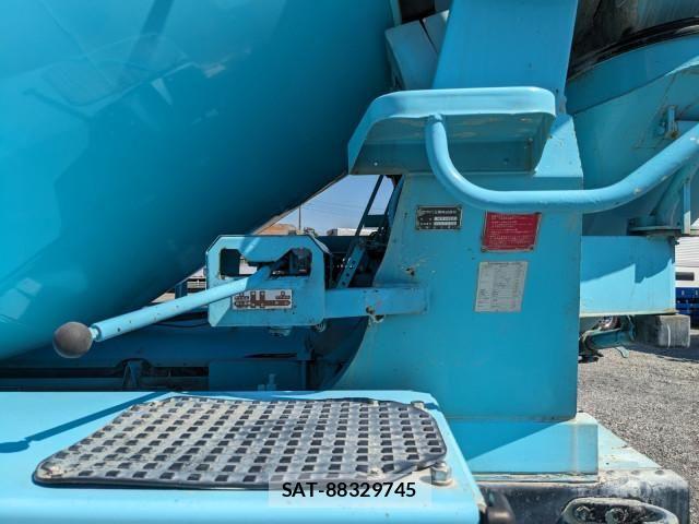 Isuzu GIGA 2015-01 8666193-16