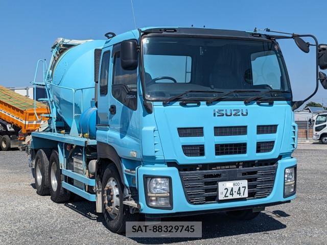 Isuzu GIGA 2015-01 8666193-1
