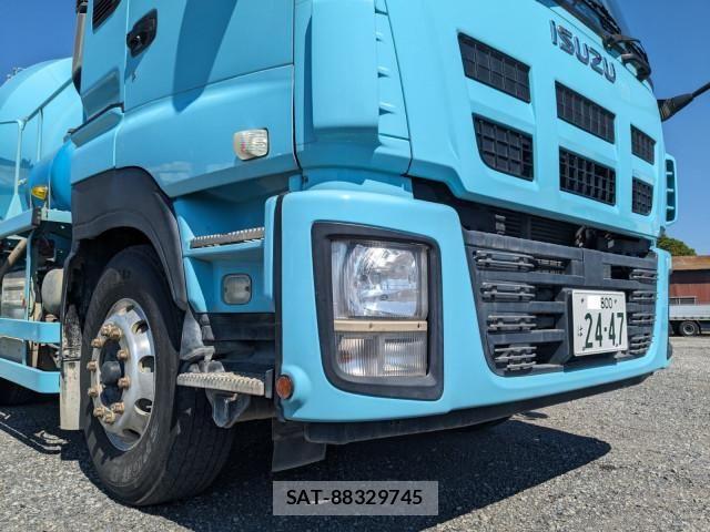 Isuzu GIGA 2015-01 8666193-20