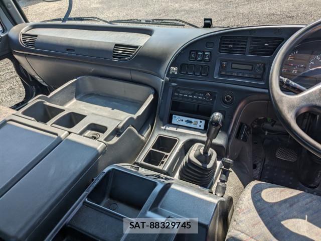 Isuzu GIGA 2015-01 8666193-25