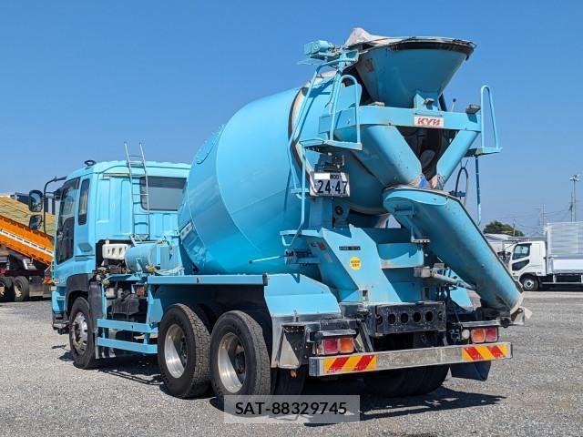 Isuzu GIGA 2015-01 8666193-2