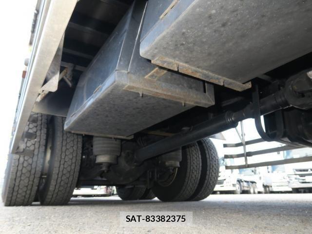 Isuzu GIGA 2017-09 8659259-16