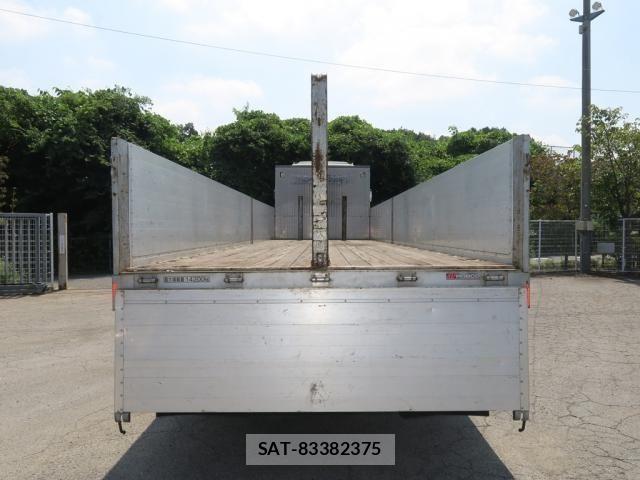 Isuzu GIGA 2017-09 8659259-5