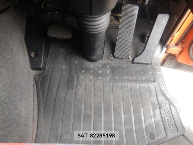 Isuzu GIGA 2006-05 8659264-20