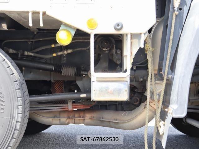 Isuzu GIGA 2016-05 8659263-11