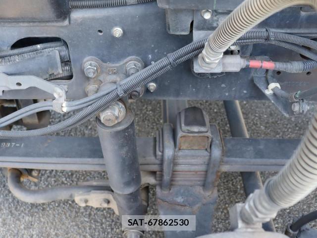 Isuzu GIGA 2016-05 8659263-18