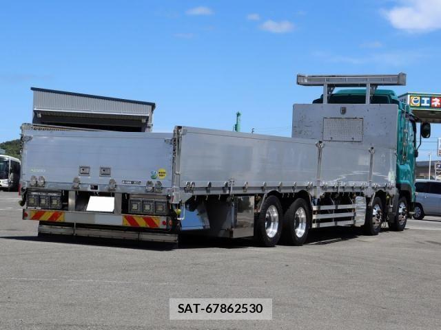 Isuzu GIGA 2016-05 8659263-3