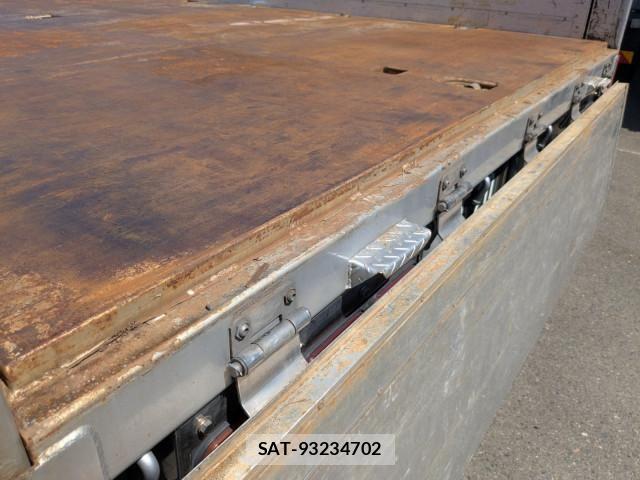 Isuzu GIGA 2023-04 8659256-9