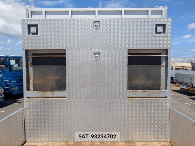 Isuzu GIGA 2023-04 8659256-15