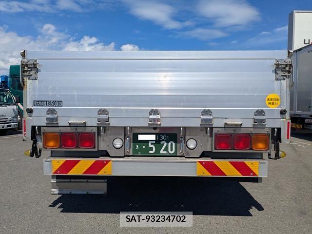Isuzu GIGA 2023-04 8659256-5