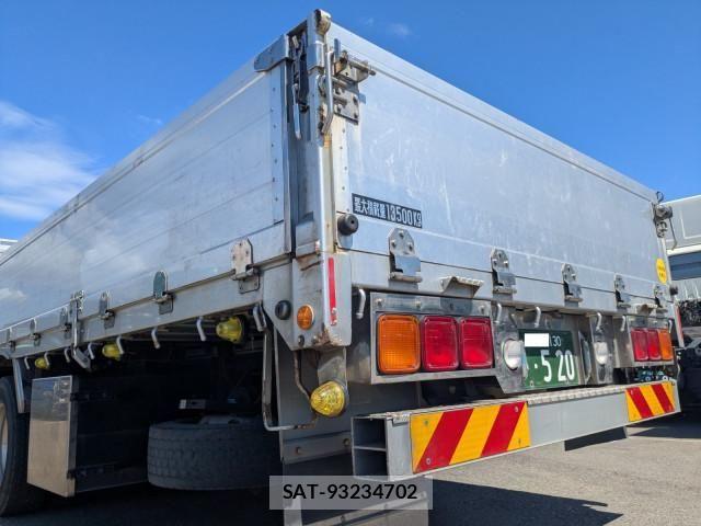 Isuzu GIGA 2023-04 8659256-6