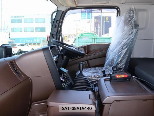 Isuzu GIGA 2025-07 8659255-26