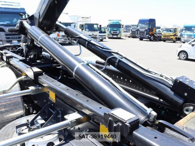 Isuzu GIGA 2025-07 8659255-8