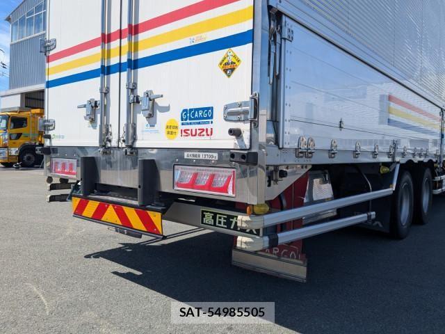 Isuzu GIGA 2019-09 8659260-5