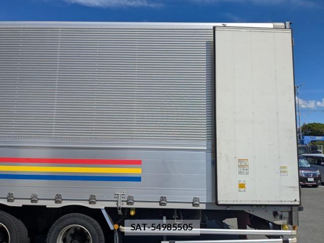 Isuzu GIGA 2019-09 8659260-8