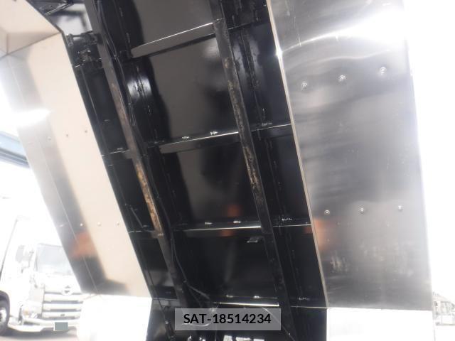 Isuzu GIGA 2020-02 8659258-8