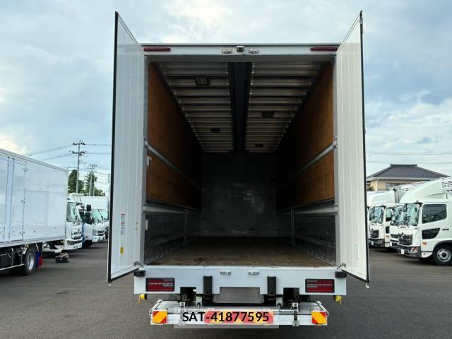 Isuzu GIGA 2019-02 8659257-9