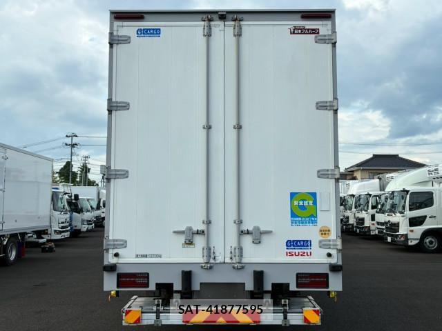 Isuzu GIGA 2019-02 8659257-4