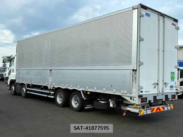 Isuzu GIGA 2019-02 8659257-5