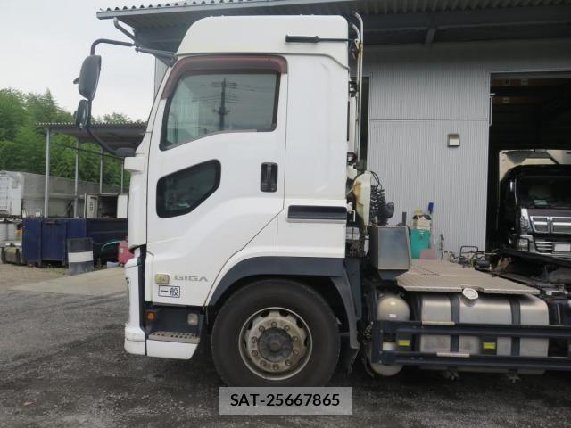 Isuzu GIGA 2016-08 8666192-10