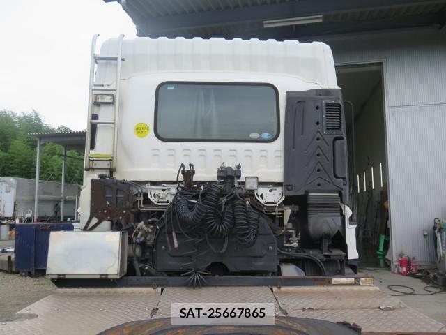Isuzu GIGA 2016-08 8666192-15