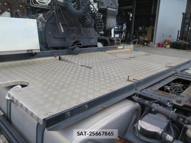 Isuzu GIGA 2016-08 8666192-16