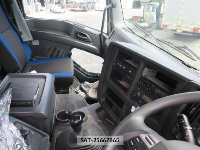 Isuzu GIGA 2016-08 8666192-29