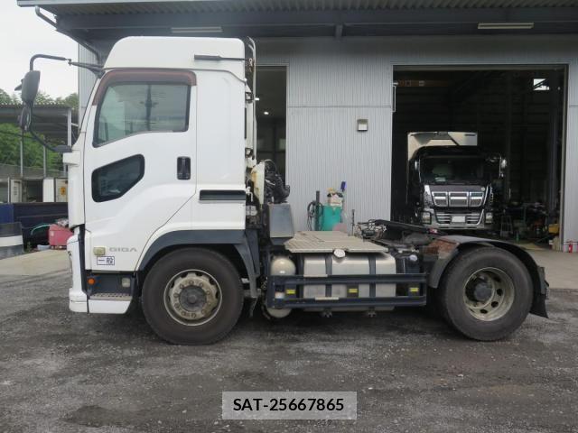 Isuzu GIGA 2016-08 8666192-4