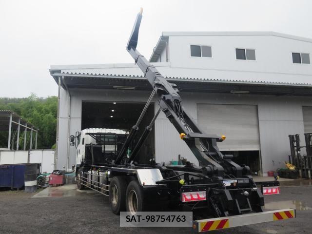 Isuzu GIGA 2020-03 8659254-17
