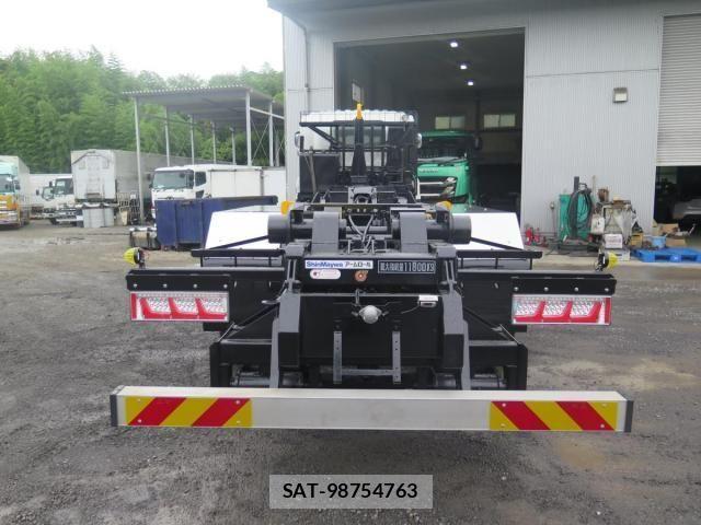Isuzu GIGA 2020-03 8659254-7