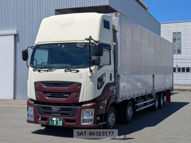 Isuzu GIGA 2016-10 8659261-0