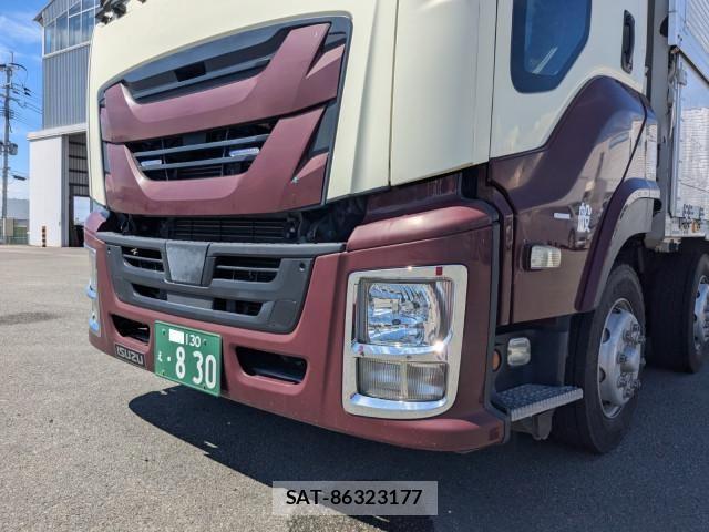Isuzu GIGA 2016-10 8659261-22