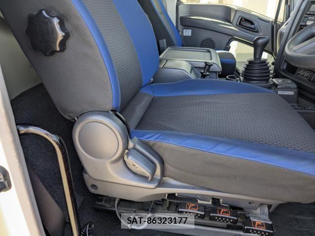 Isuzu GIGA 2016-10 8659261-24