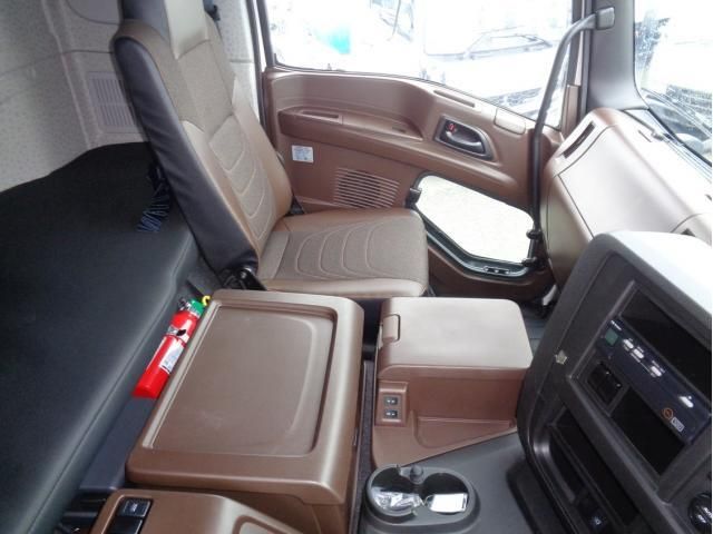 Isuzu GIGA 2025-07 8732985-25