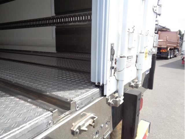 Isuzu GIGA 2021-07 8732988-7