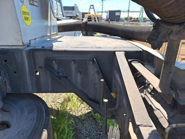 Isuzu GIGA 2014-09 8732991-17